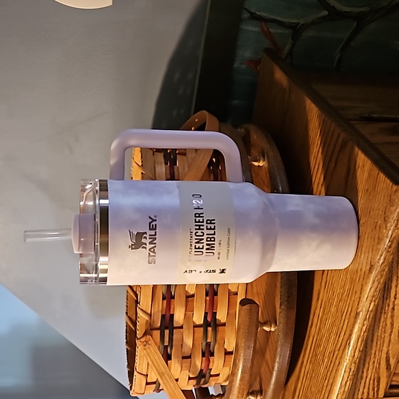 Stanley 40 oz quencher tumbler purple tie dye NWT - Picture 1 of 4